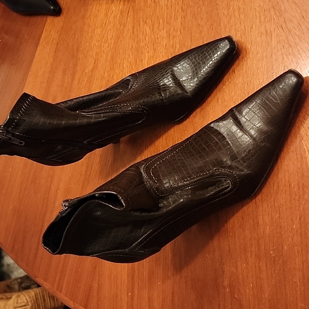 Nickels ankle boots! Vegan fun!